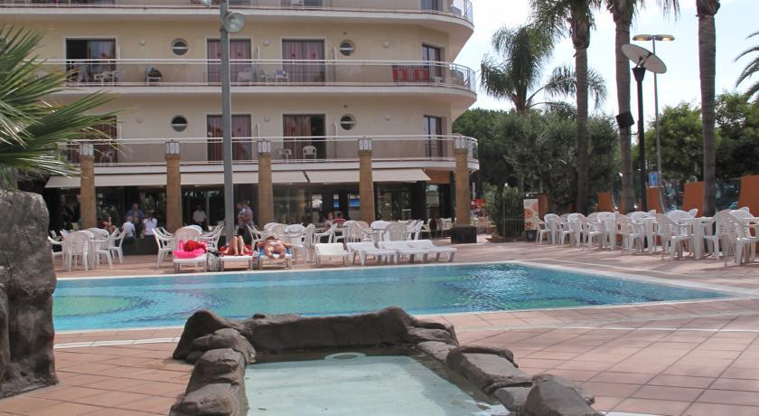 Hotel Reymar มัลกรัตเดมาร์ ภายนอก รูปภาพ