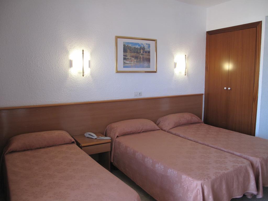 Hotel Reymar มัลกรัตเดมาร์ ห้อง รูปภาพ
